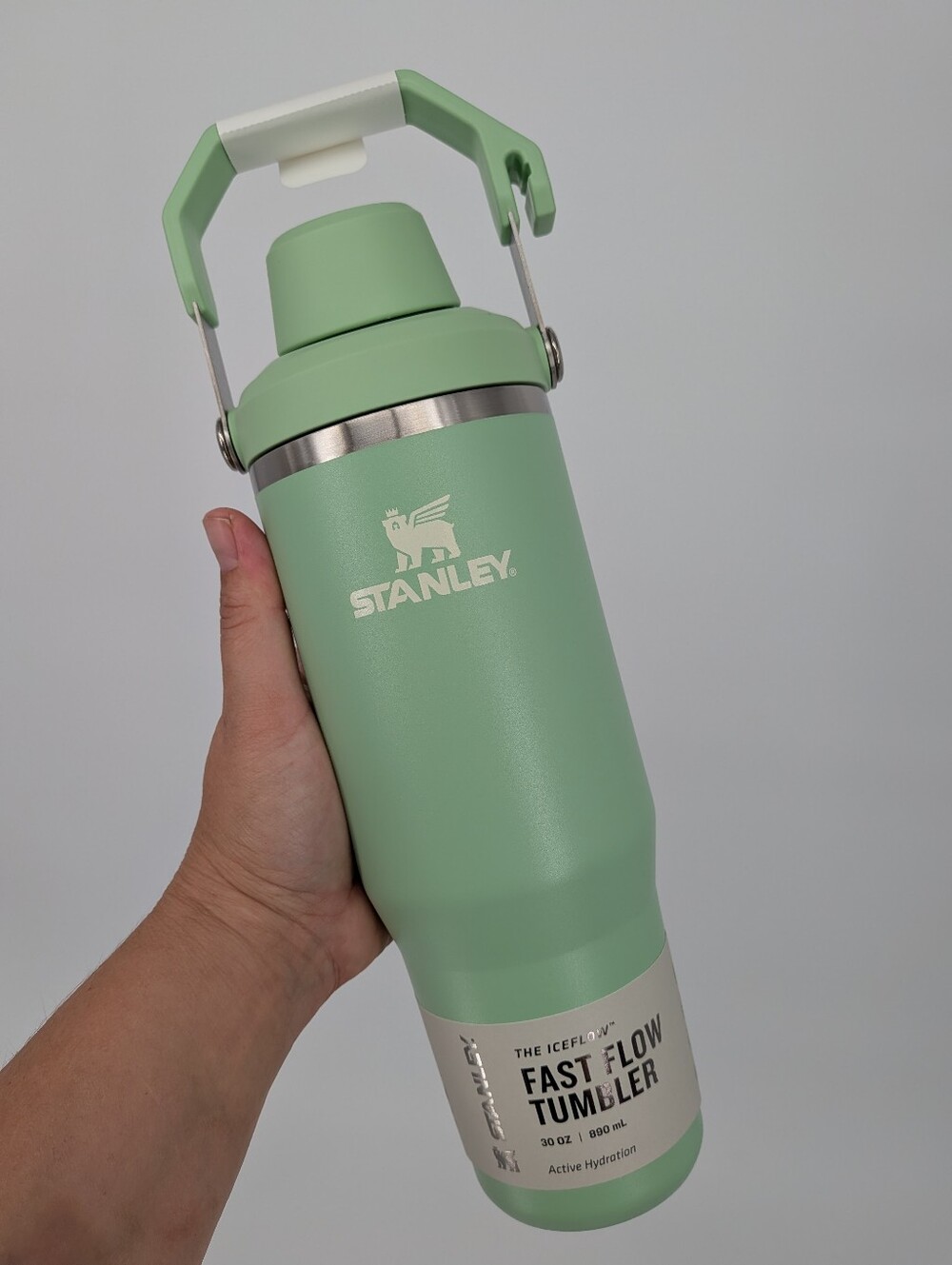 new STANLEY water Bottle Cup IceFlow Tumbler with Fast Flow Lid 30 OZ Pistachio